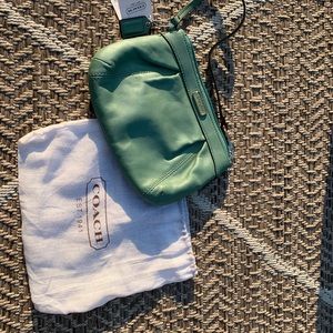 NWT teal/blue Coach wristlet